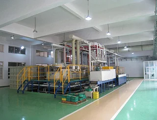 新メッキ工場内の第3ラインの様子